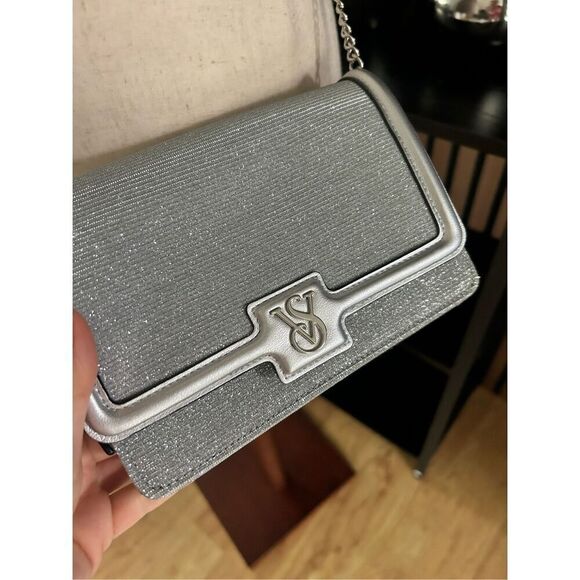VICTORIA'S SECRET Shimmering Silver Logo BLING MINI CROSSBODY BAG y2k clutch cro - Picture 8 of 11